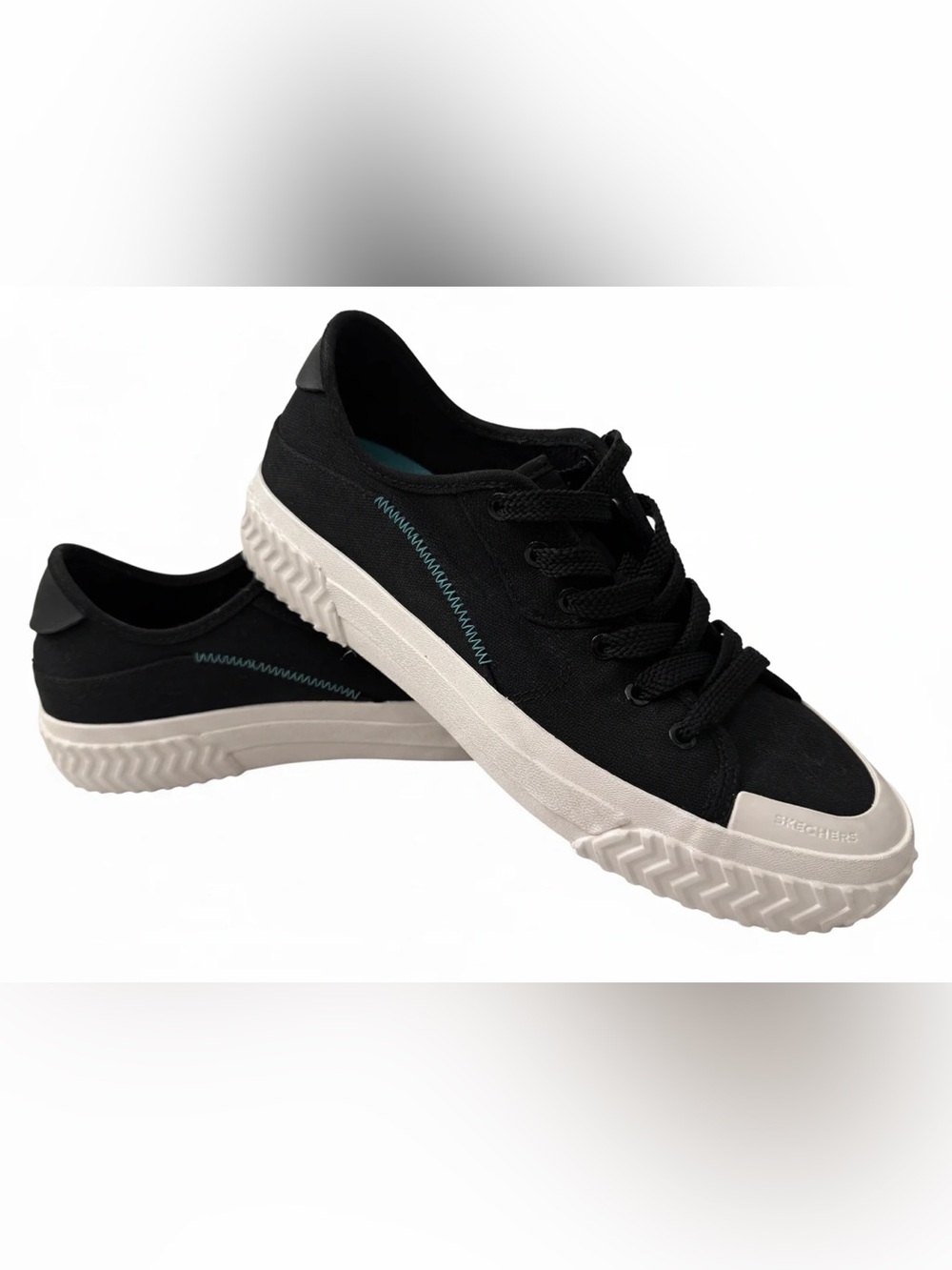 Skechers Women’s Street Trax HI Lace Up Sneakers, in Black. Size 9 - Picture 2 of 8